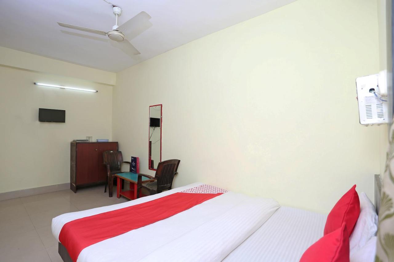 Oyo 5719 Hotel Jannat Palace Bhubaneswar Esterno foto